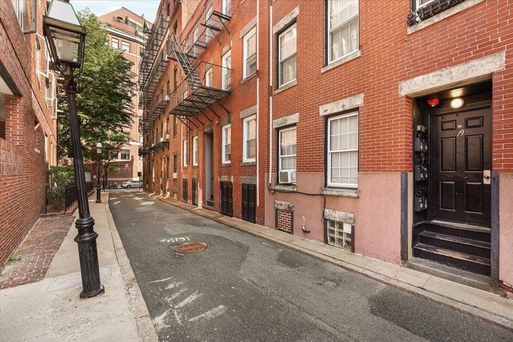 19 Harris Street # 1