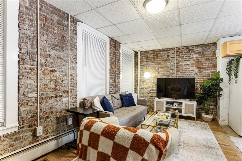 19 Harris Street # 1