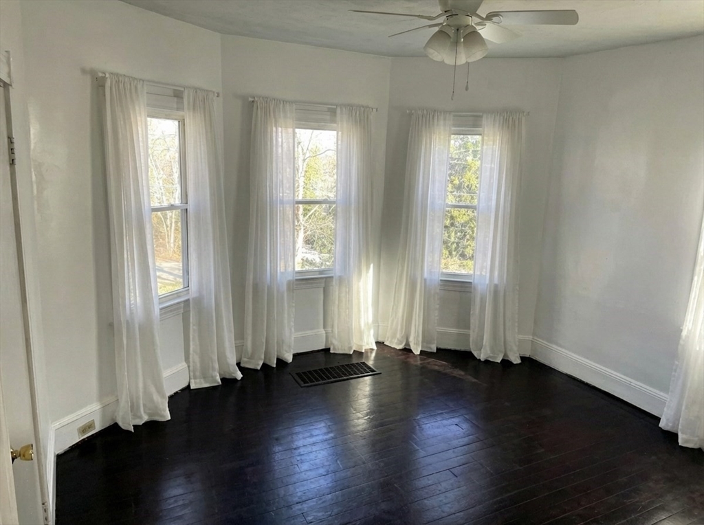 49 Carpenter St # 1