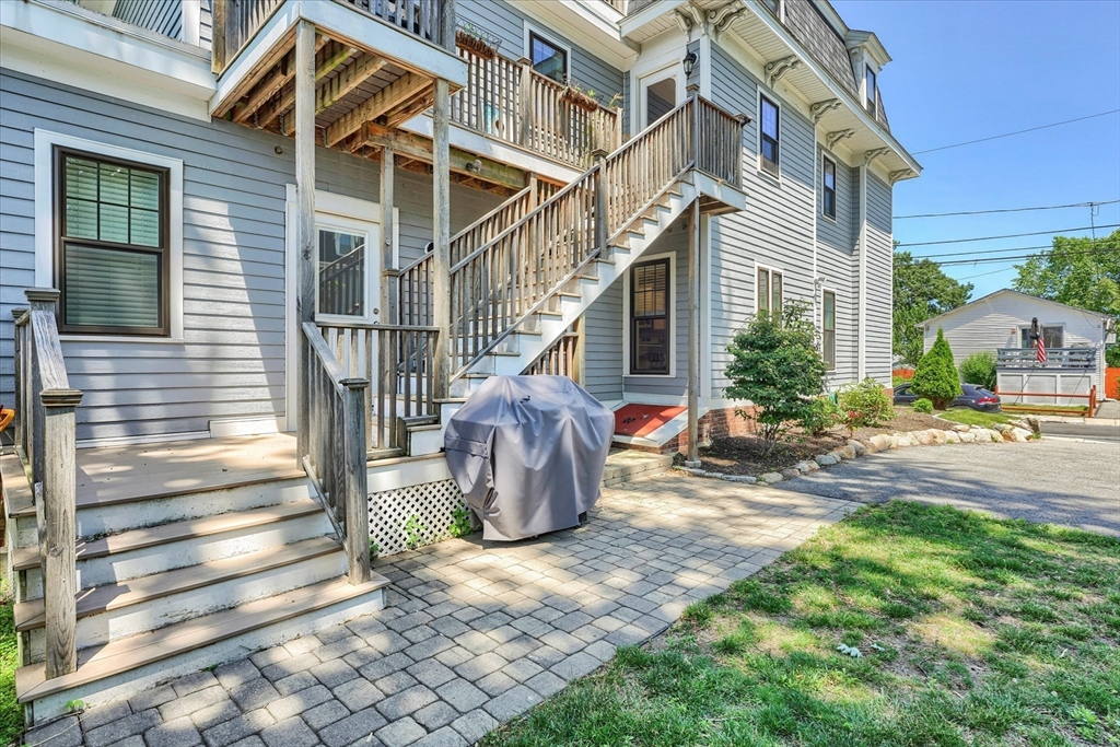 46 Port Norfolk Street # 1