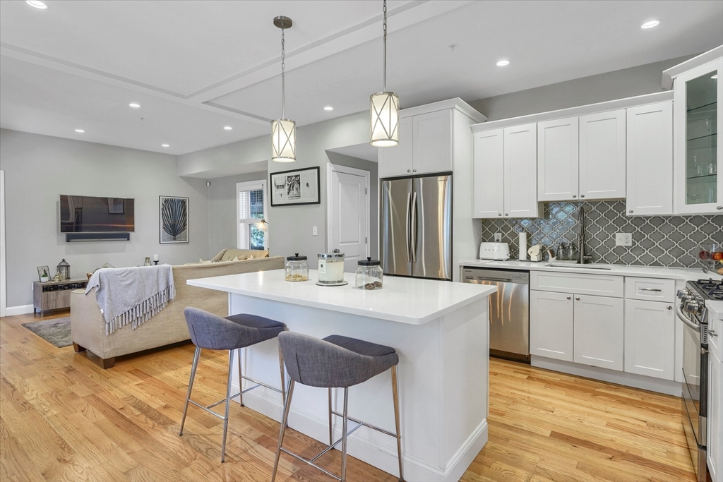 46 Port Norfolk Street # 1
