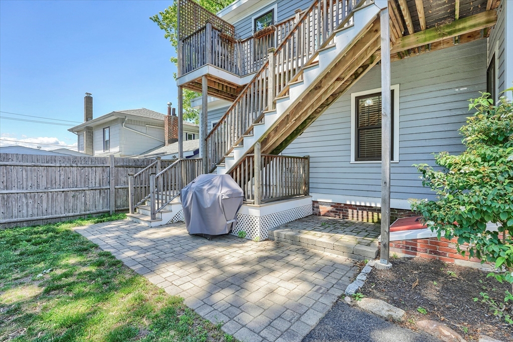 46 Port Norfolk Street # 1
