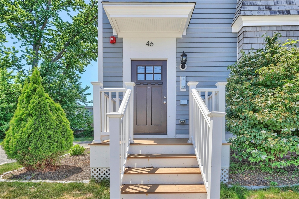 46 Port Norfolk Street # 1
