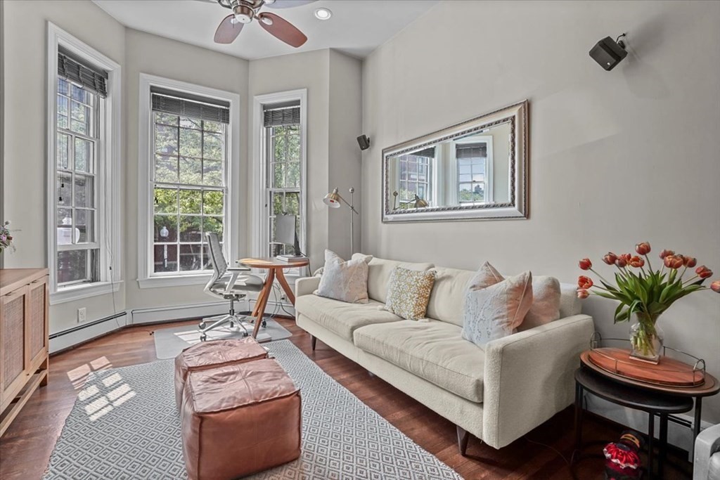 71 Dartmouth St # 2