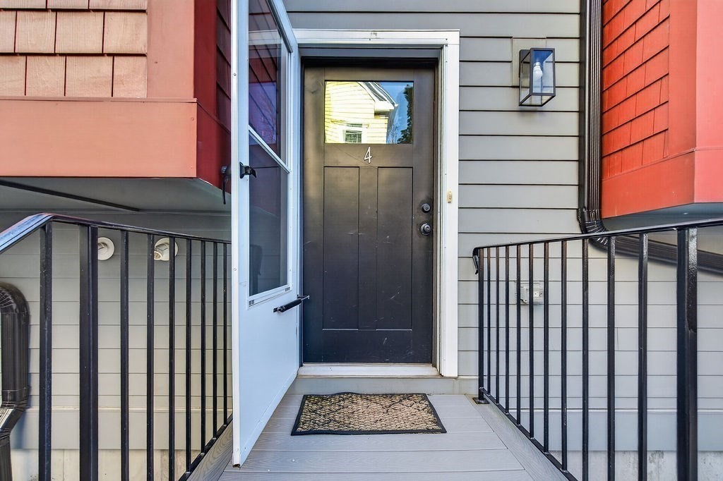 123-125 Centre Street # 4