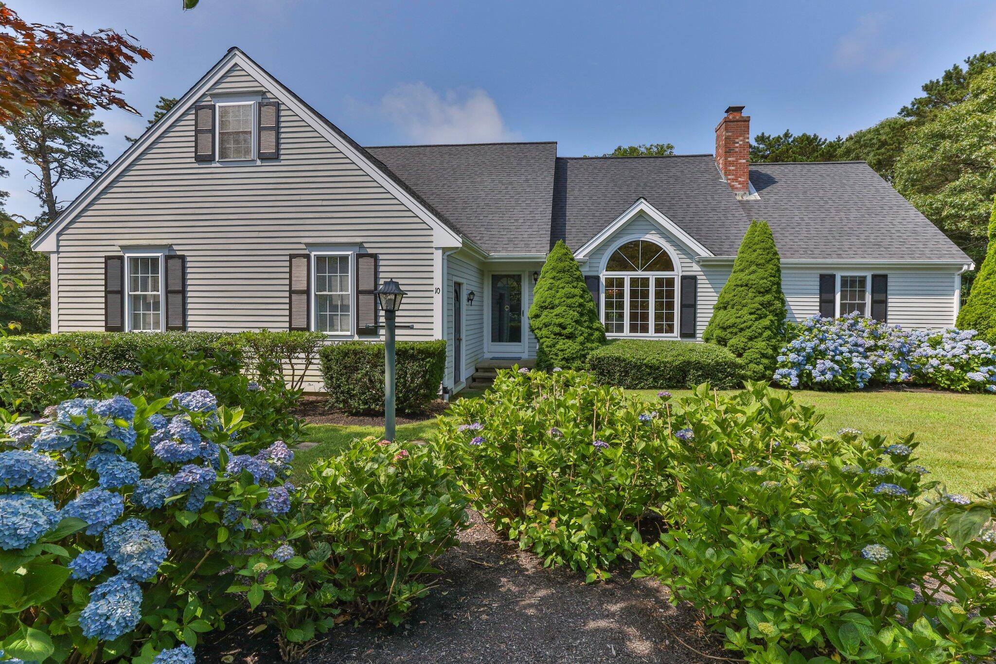 10 Dundee Circle