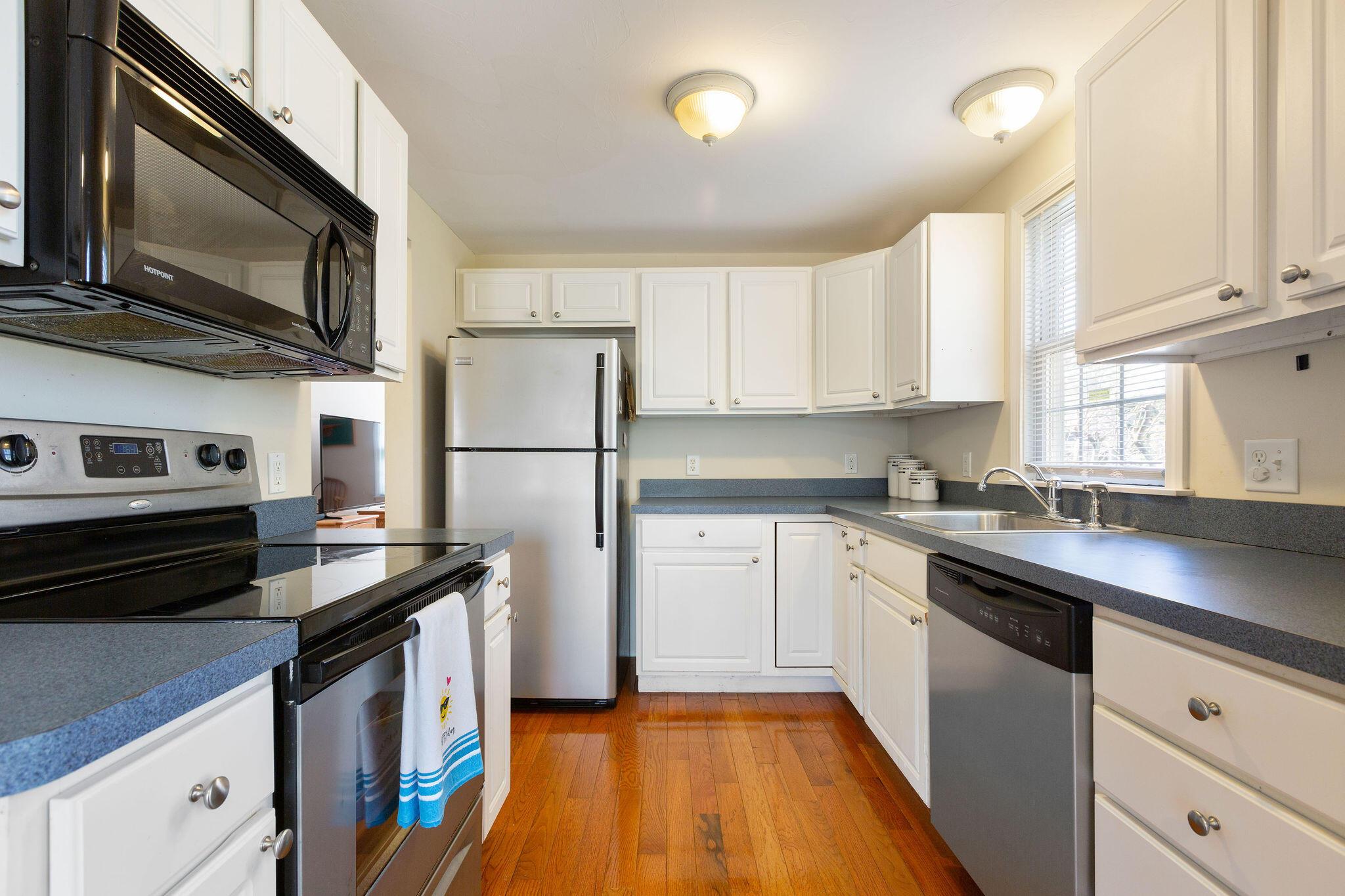 121 Camp Street # 137