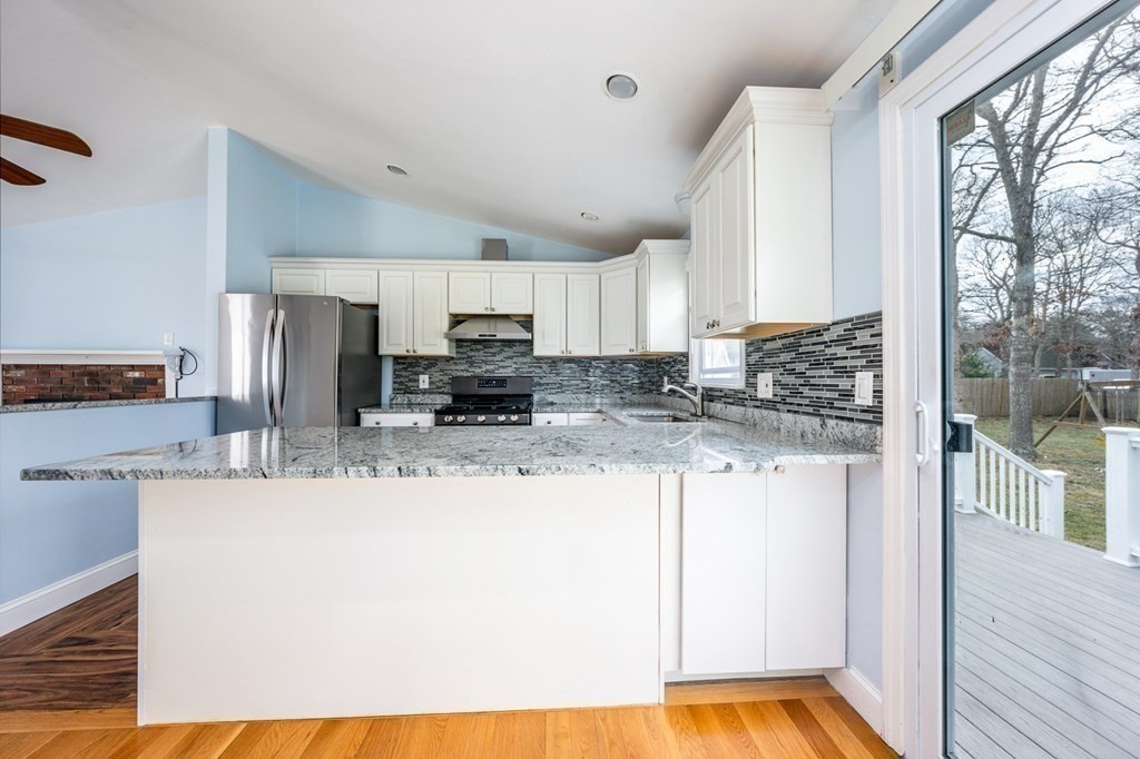 545 Lincoln Road Ext