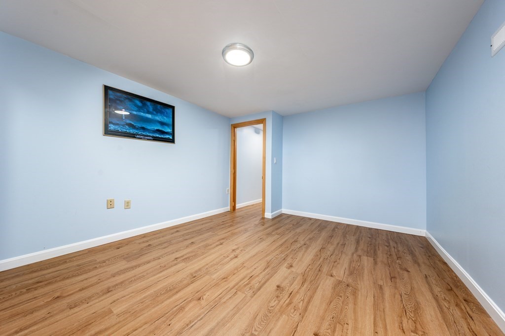 545 Lincoln Road Ext