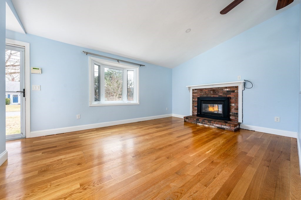 545 Lincoln Road Ext