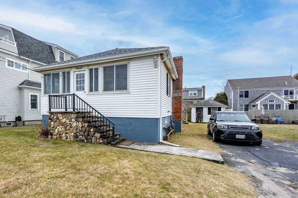 90 Town Neck Rd