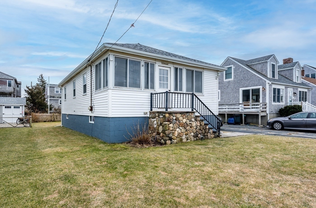 90 Town Neck Rd