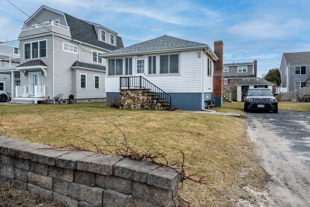90 Town Neck Rd