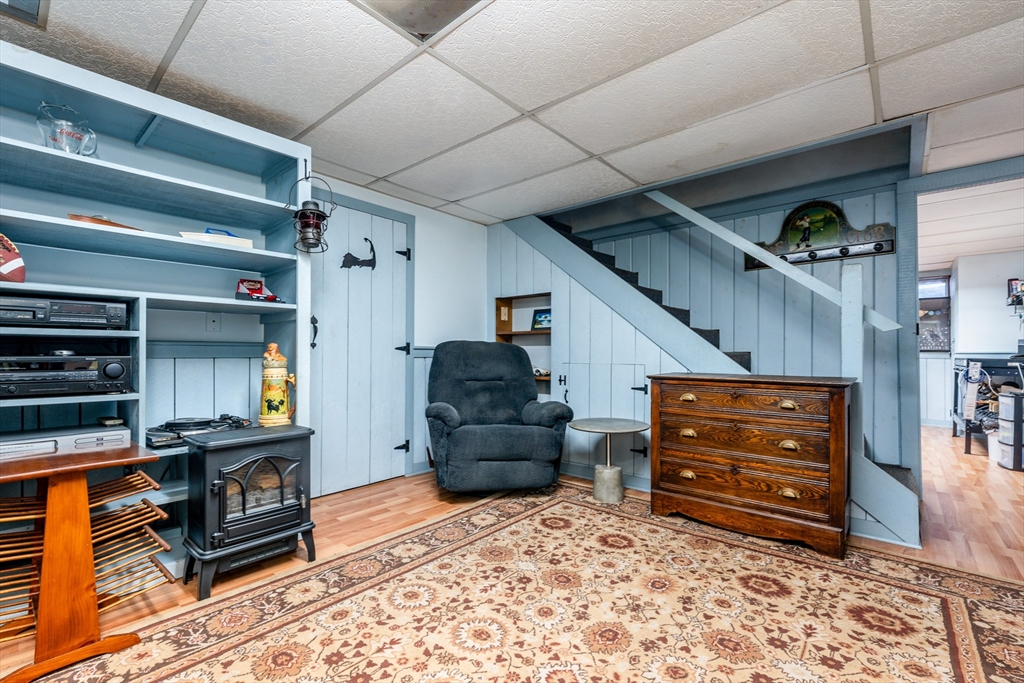 43 Pine St