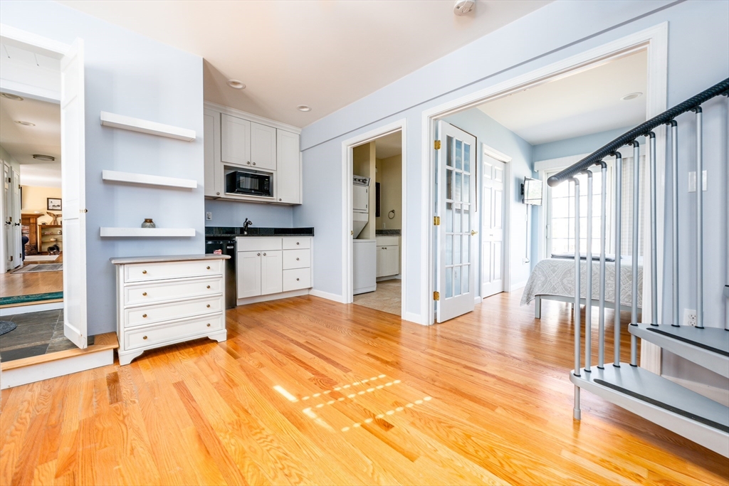 43 Pine St