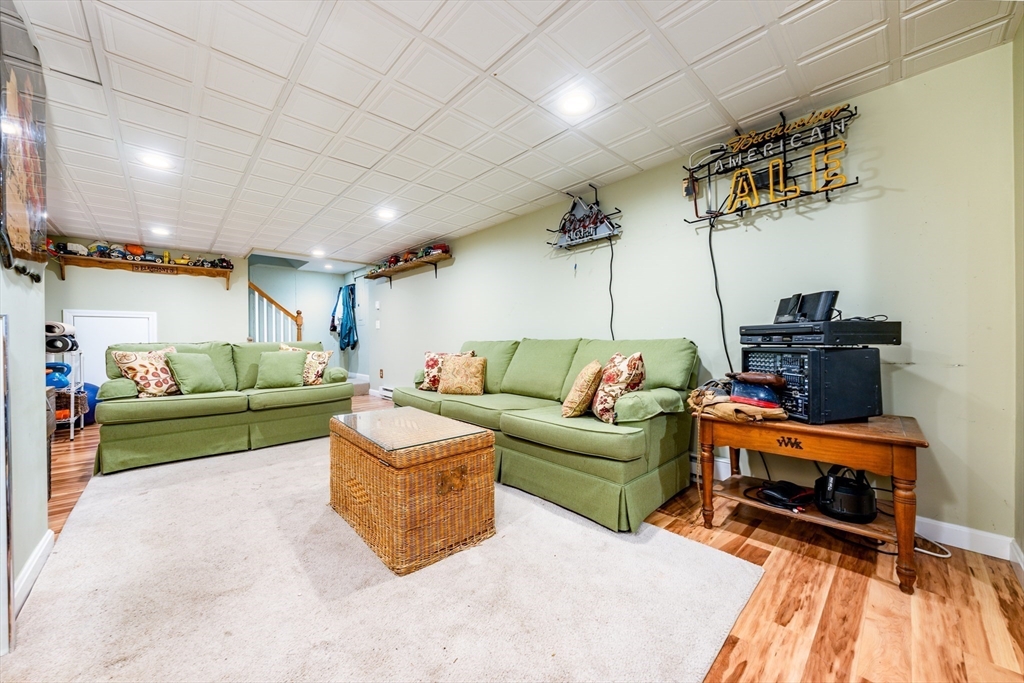 128 Bridle Path