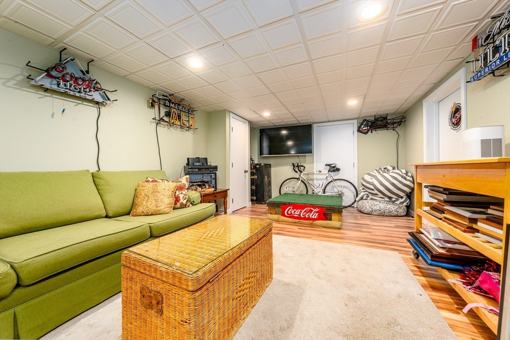 128 Bridle Path