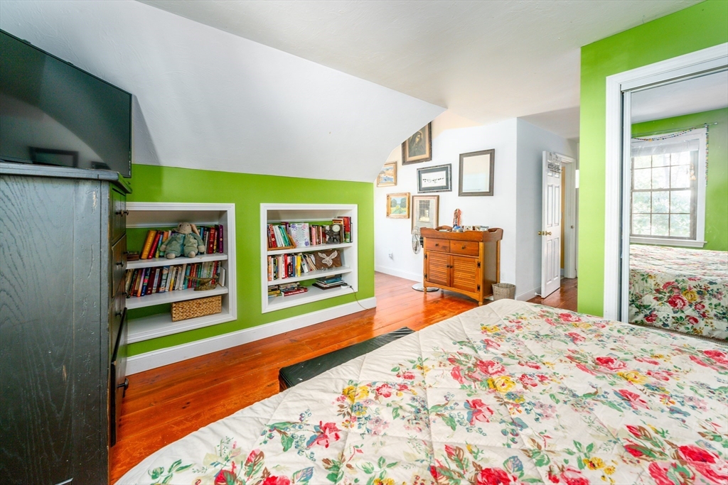 128 Bridle Path