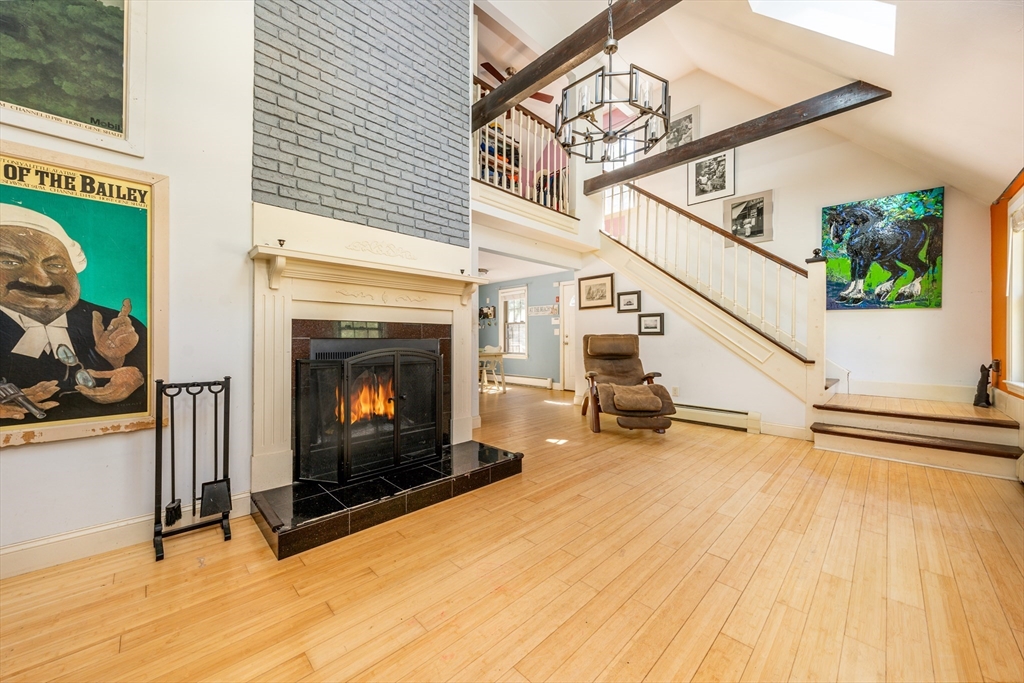 128 Bridle Path