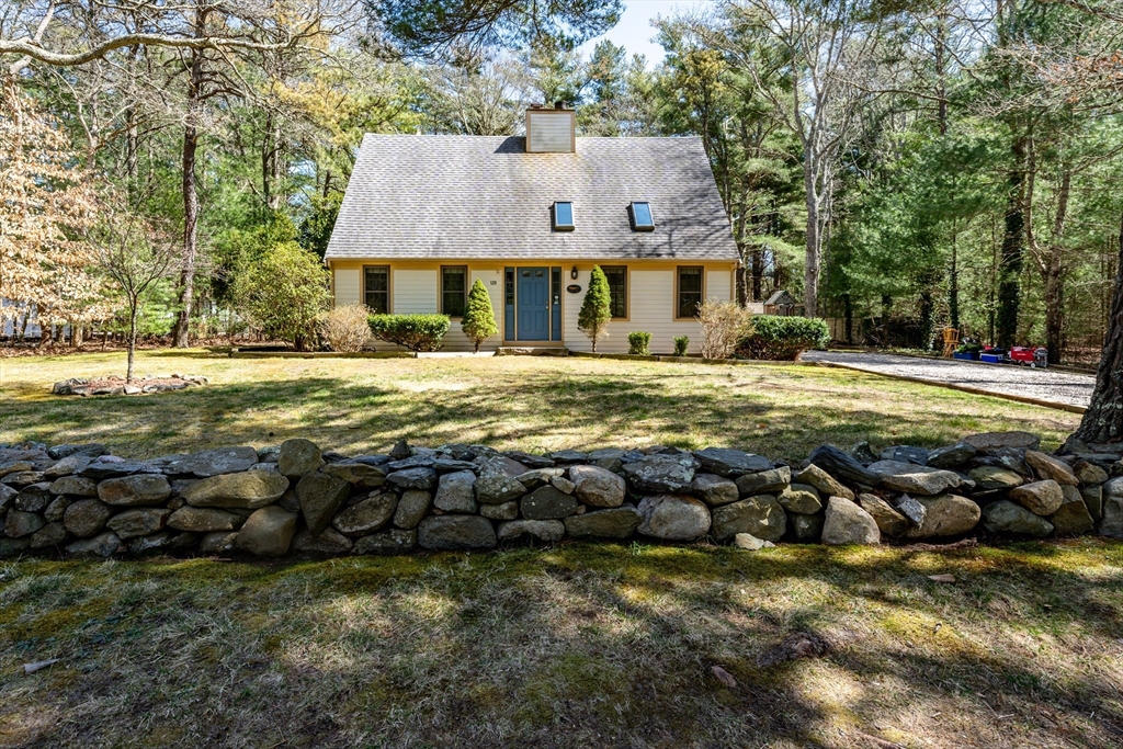 128 Bridle Path