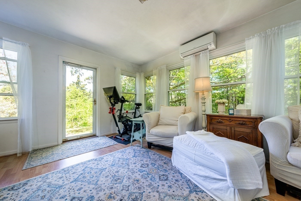 48 Puritan Rd