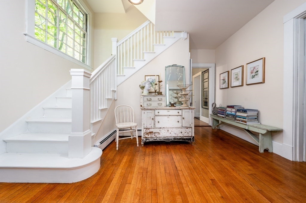 48 Puritan Rd