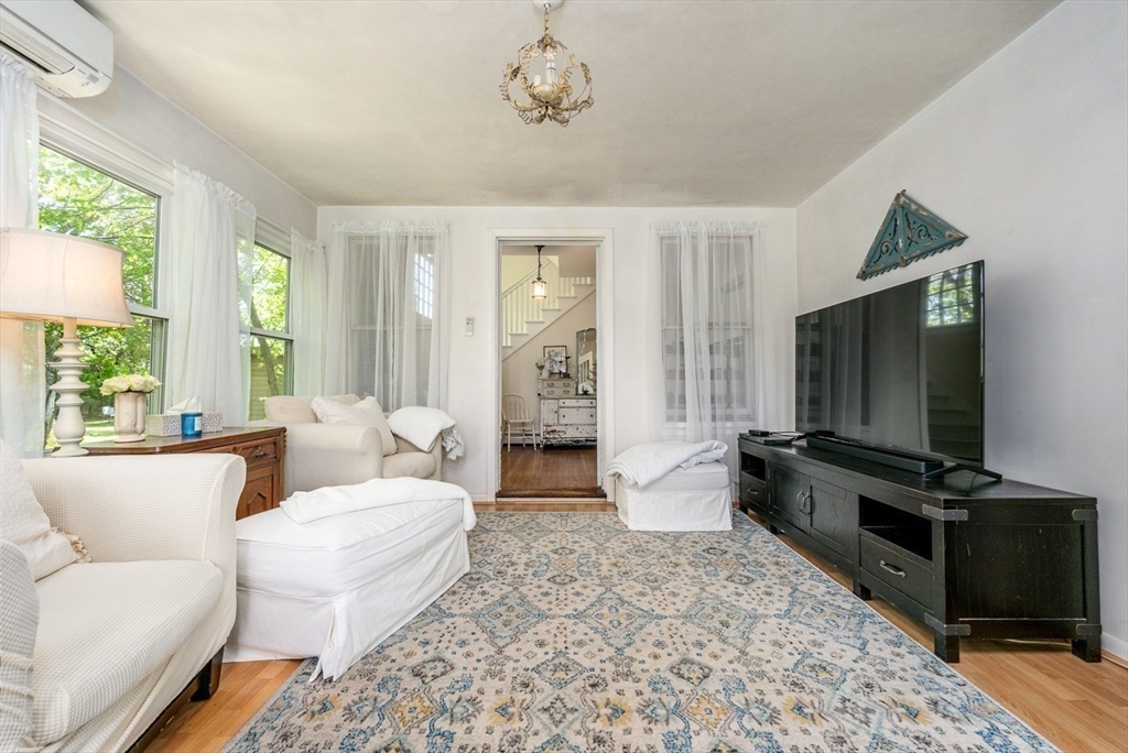 48 Puritan Rd