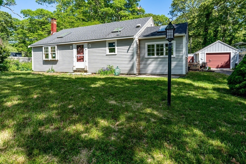 24 Lowell Dr