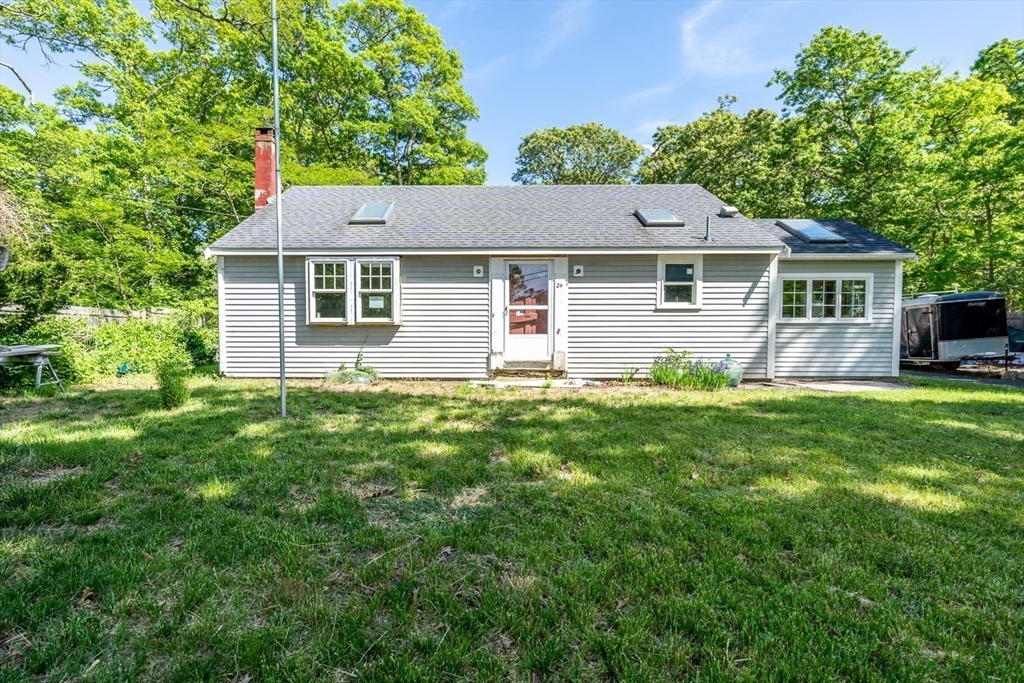 24 Lowell Dr