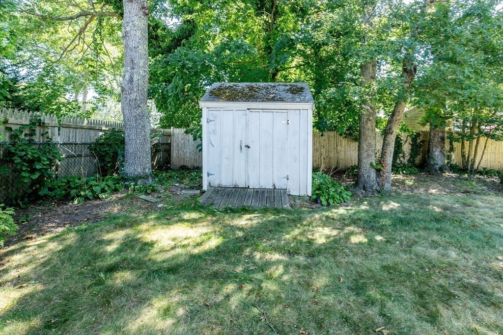 80 Dunns Pond Rd