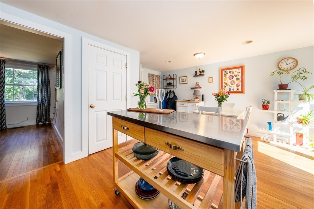 80 Dunns Pond Rd
