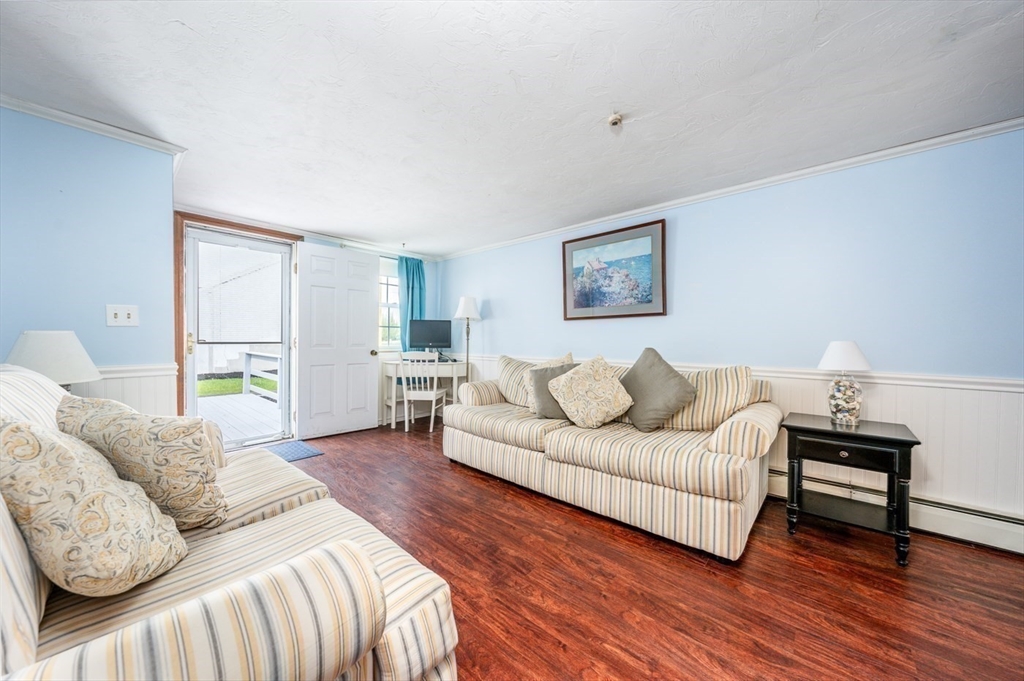 60 Broadway St # 7