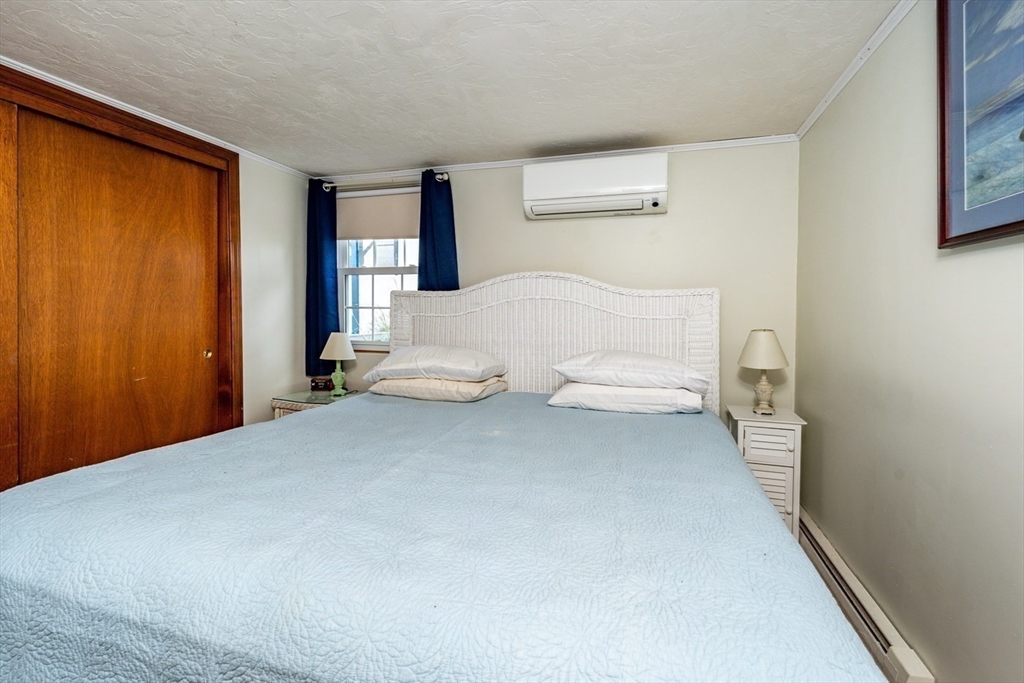 60 Broadway St # 7