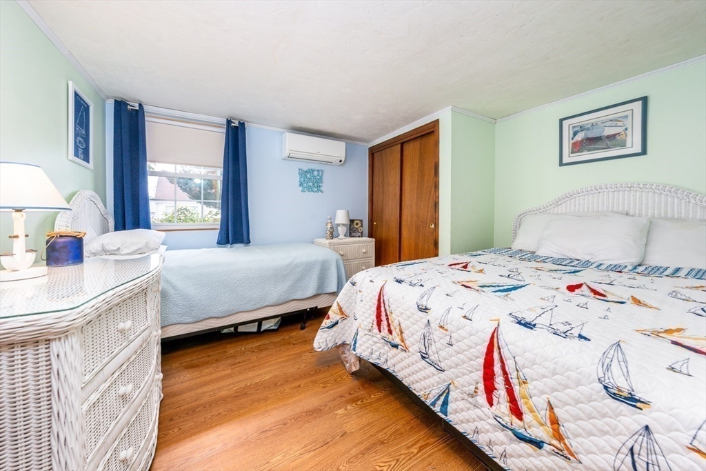 60 Broadway St # 7