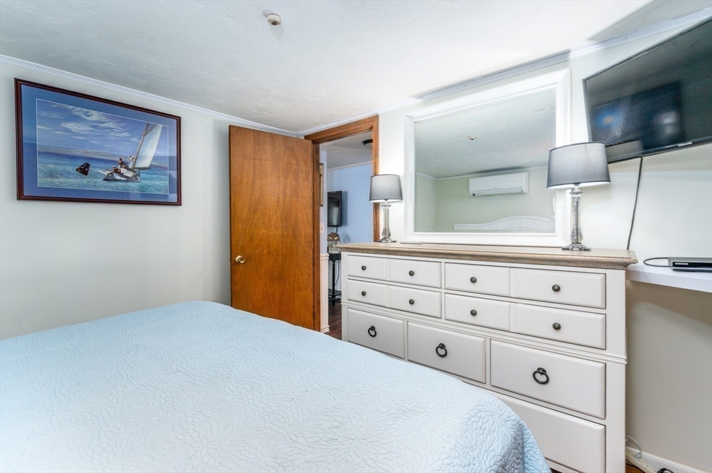 60 Broadway St # 7
