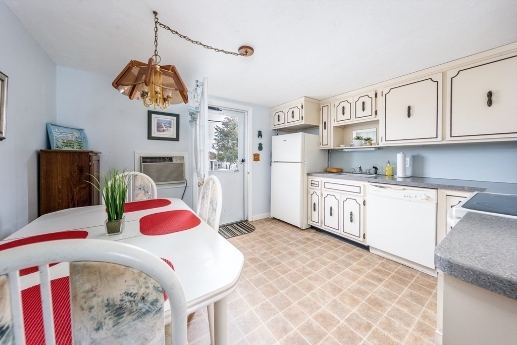 60 Broadway St # 5