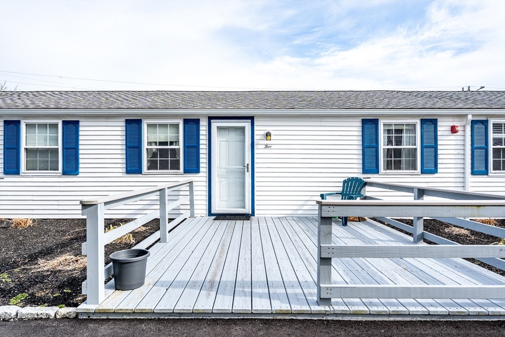 60 Broadway St # 5