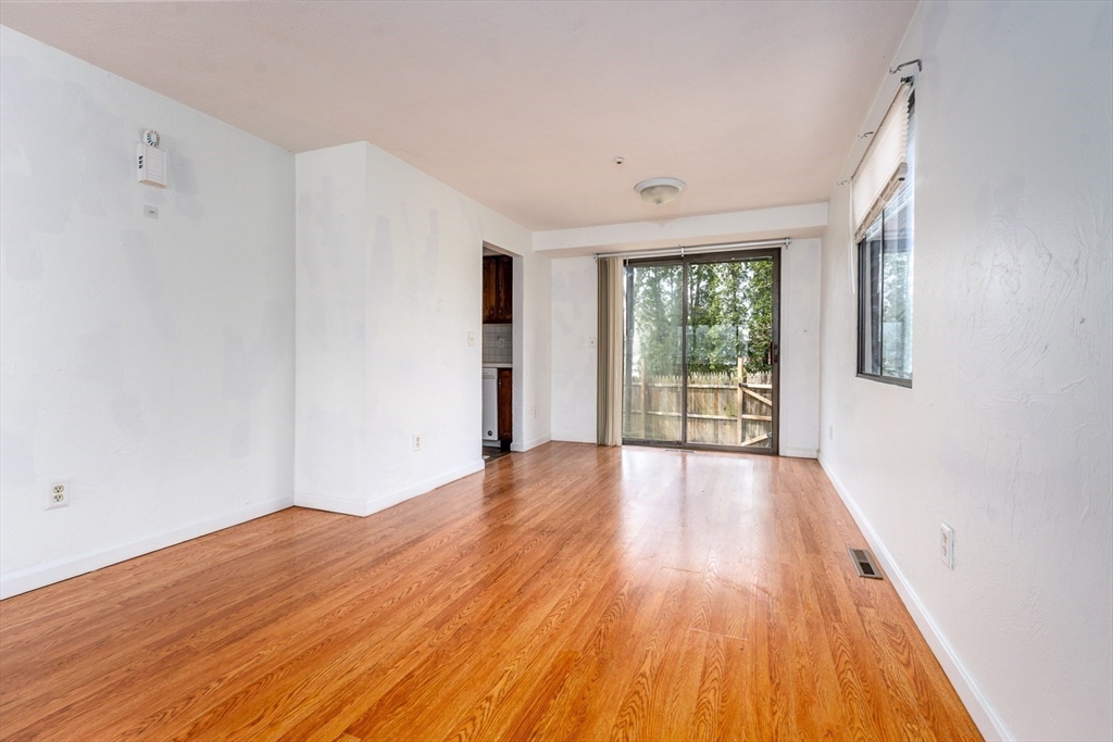329 W Main St # 26