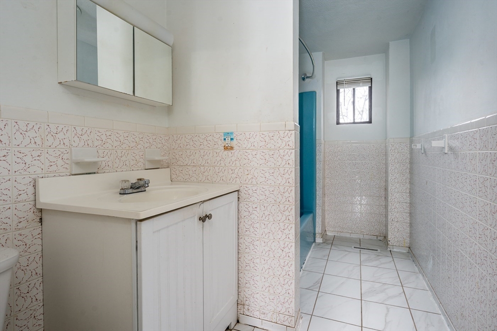 329 W Main St # 26