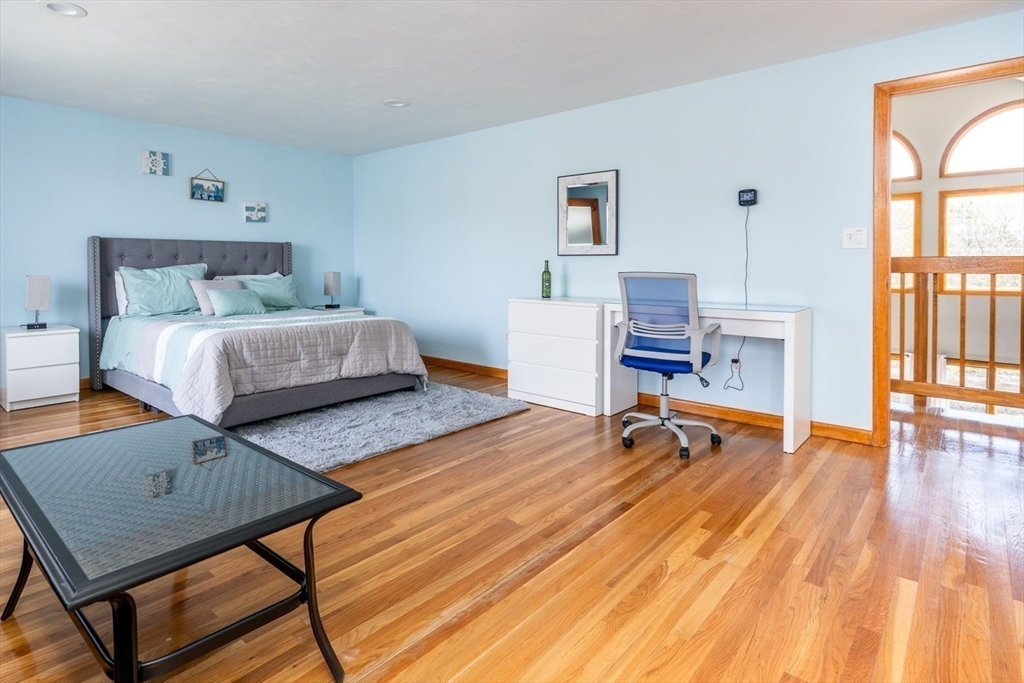 33 Island View Rd
