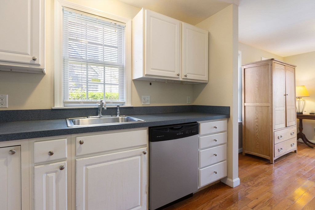 121 Camp St # 137