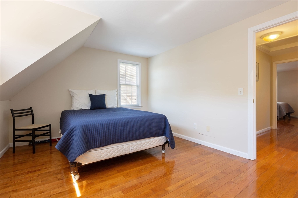 121 Camp St # 137