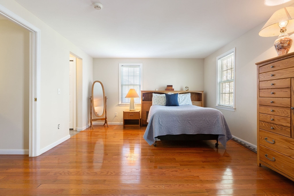 121 Camp St # 137