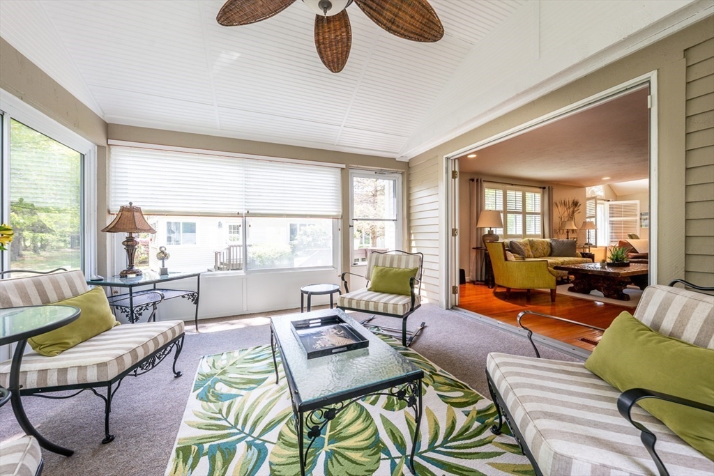 19 Longwood Rd # 243