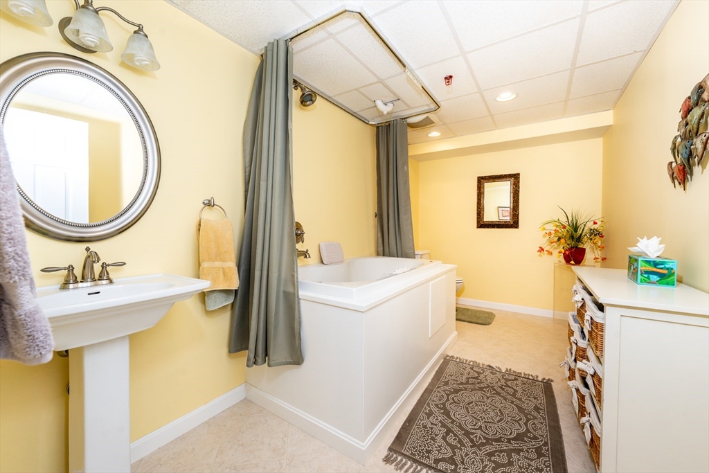 19 Longwood Rd # 243