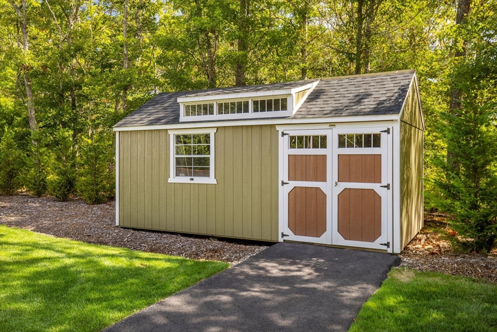 23 Pimlico Pond Rd