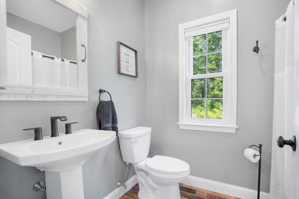 23 Pimlico Pond Rd