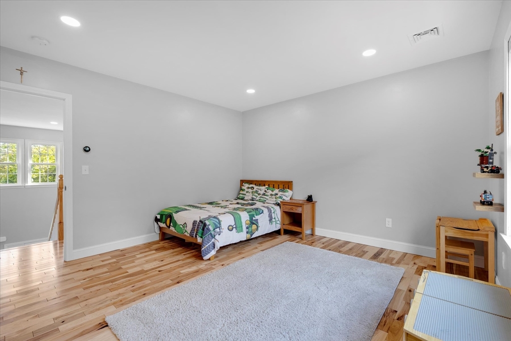 23 Pimlico Pond Rd