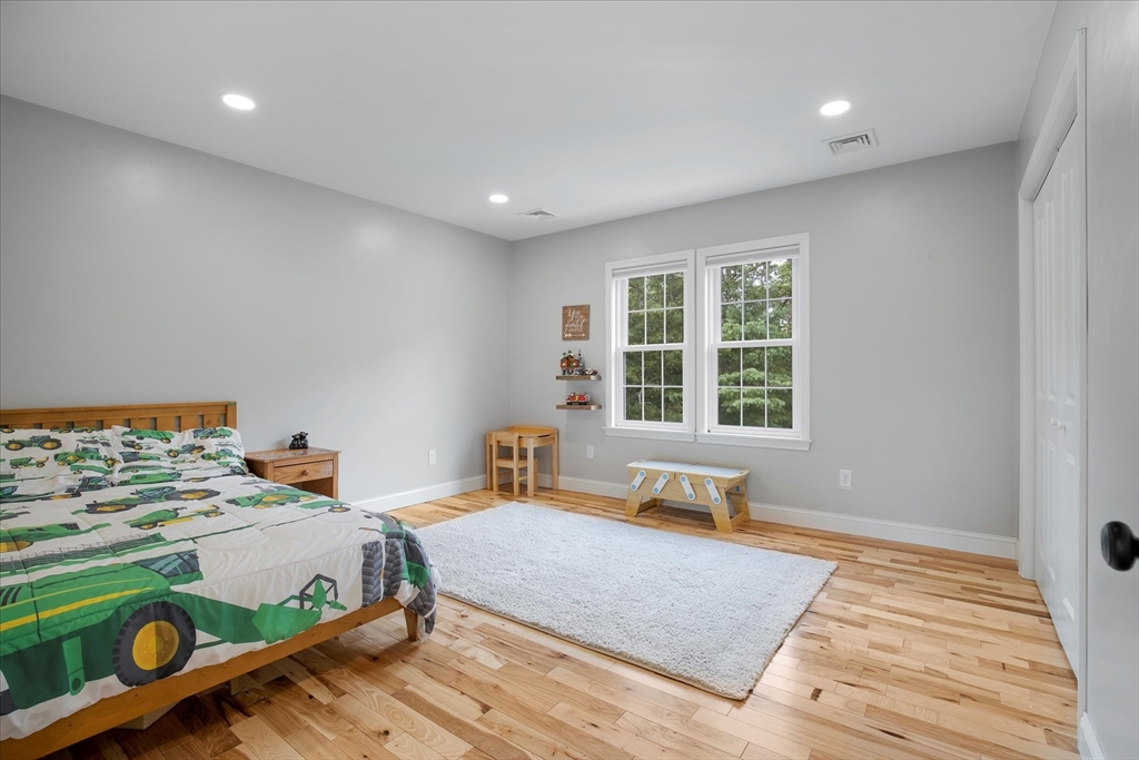 23 Pimlico Pond Rd