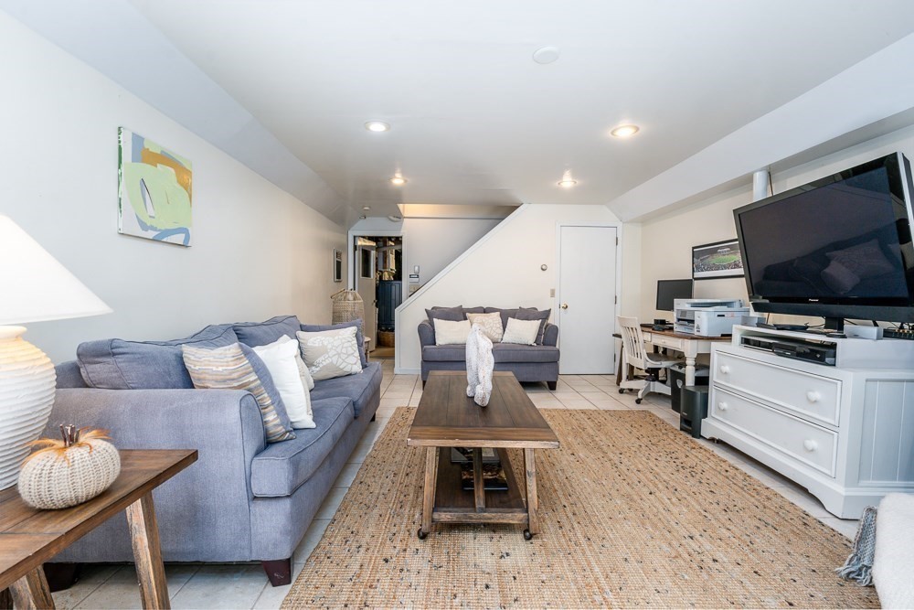 15 Trudy Cir